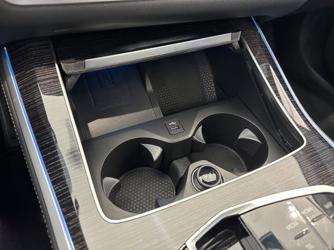 Certified 2026 BMW X5 xDrive50e w/ Executive Package image 33