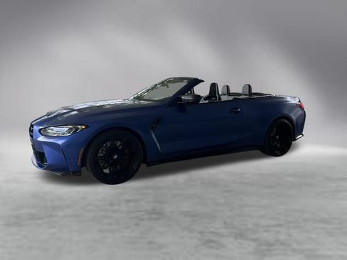 Used 2022 BMW M4 xDrive Competition w/ M Carbon Exterior Package AWD/4WD image 2