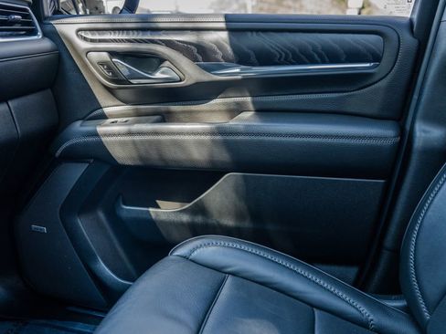 Used 2024 GMC Yukon Denali image 14