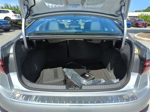 New 2025 Volkswagen Jetta SE image 15