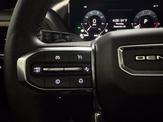 Used 2025 GMC Yukon XL Denali w/ Denali Reserve Package AWD/4WD image 41