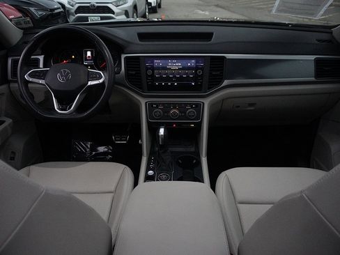 Used 2021 Volkswagen Atlas SE w/ Panoramic Sunroof Package image 44