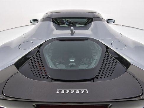 Used 2023 Ferrari SF90 Spider AWD/4WD image 34
