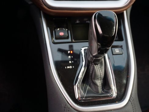 Used 2022 Subaru Outback Touring XT image 11