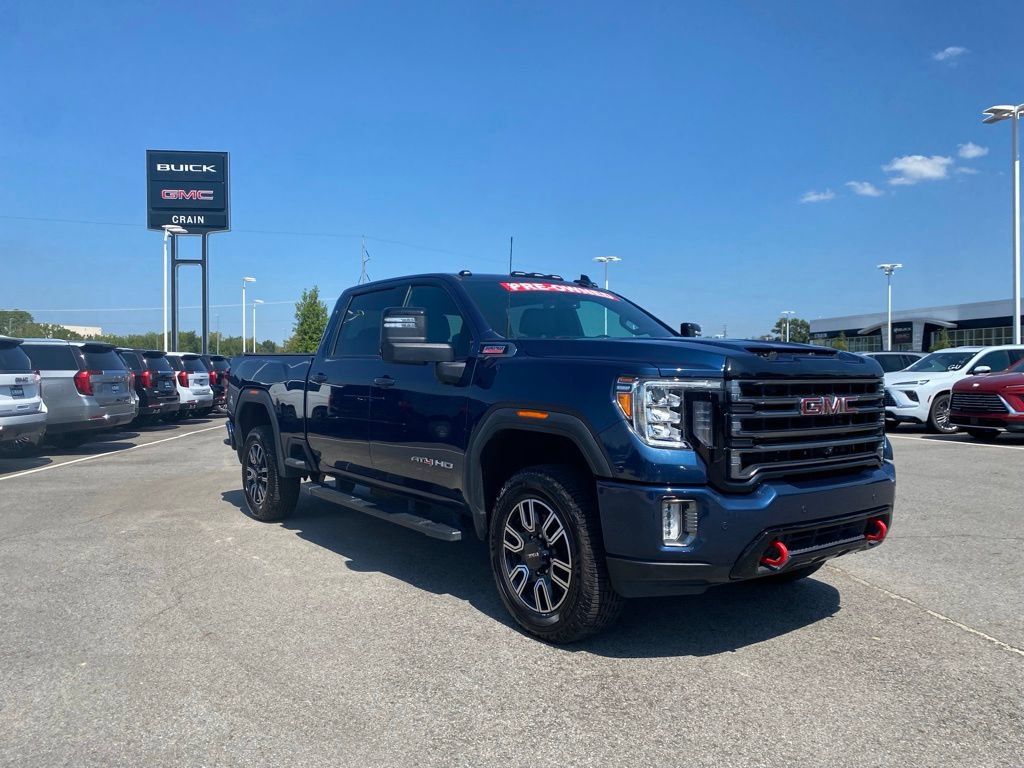 Used 2022 GMC Sierra 2500 AT4 w/ AT4 Preferred Package AWD/4WD image 4