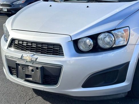 Used 2012 Chevrolet Sonic LT image 4