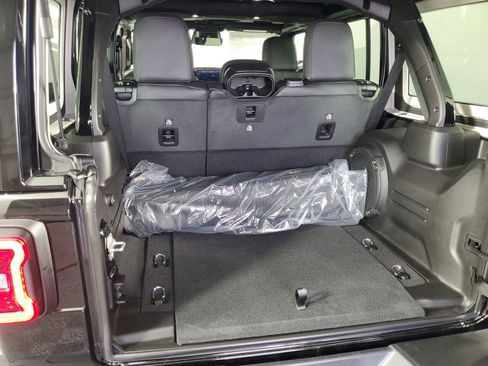 New 2026 Jeep Wrangler Unlimited Rubicon image 33