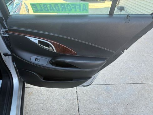 Used 2011 Buick LaCrosse CXL FWD image 14