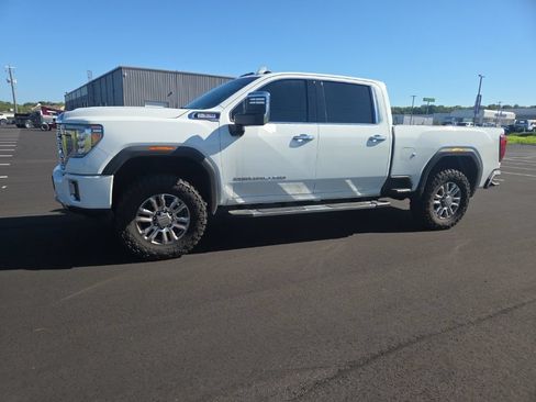 Used 2020 GMC Sierra 2500 Denali w/ Denali Ultimate Package AWD/4WD image 7