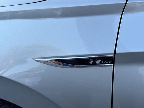 Used 2020 Volkswagen Jetta R-Line image 11