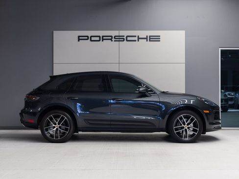 Certified 2024 Porsche Macan AWD/4WD image 8