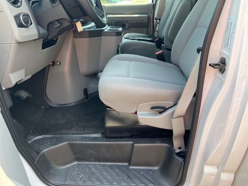 New 2026 Ford E-350 and Econoline 350 Super Duty w/ Power Equipment Group image 22