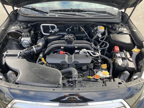 Used 2017 Subaru Outback 2.5i Premium image 21