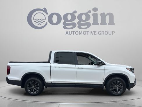 Certified 2023 Honda Ridgeline Sport image 6
