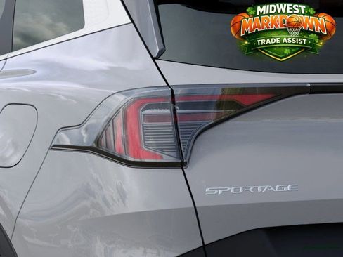 New 2026 Kia Sportage EX image 11