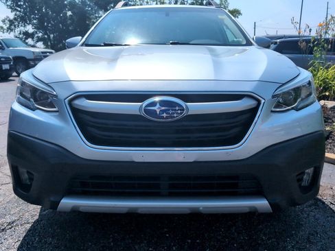 Used 2022 Subaru Outback Limited image 2