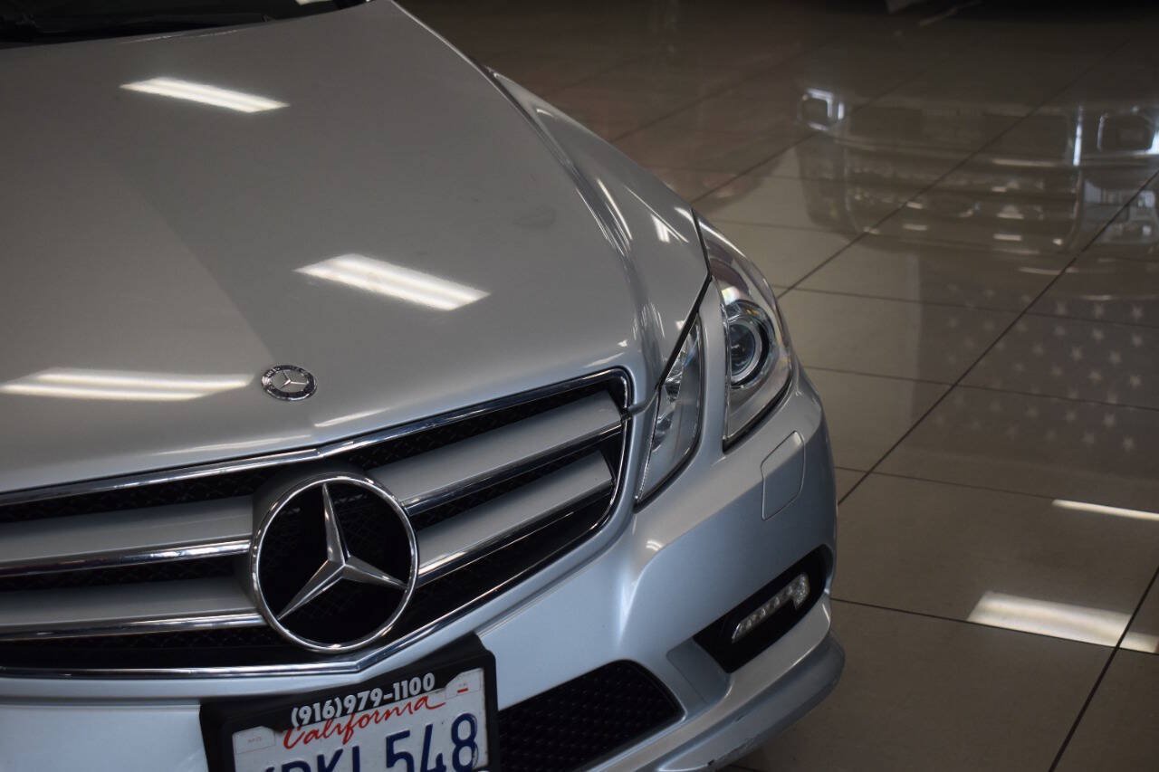 Used 2011 Mercedes-Benz E 550 Coupe image 7