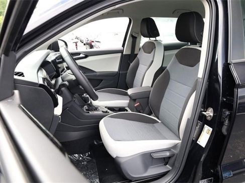New 2025 Volkswagen Taos S image 10