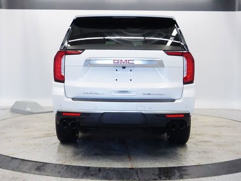 Used 2021 GMC Yukon Denali AWD/4WD image 4