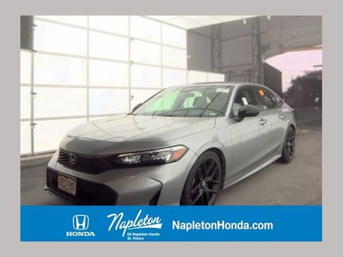 Used 2025 Honda Civic Sport image 1