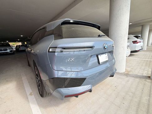 Used 2024 BMW iX xDrive50 w/ Premium Package image 12