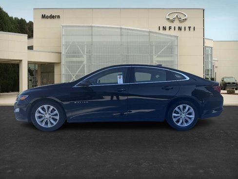 Used 2023 Chevrolet Malibu LT image 3