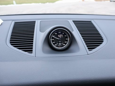 New 2026 Porsche Macan S image 22