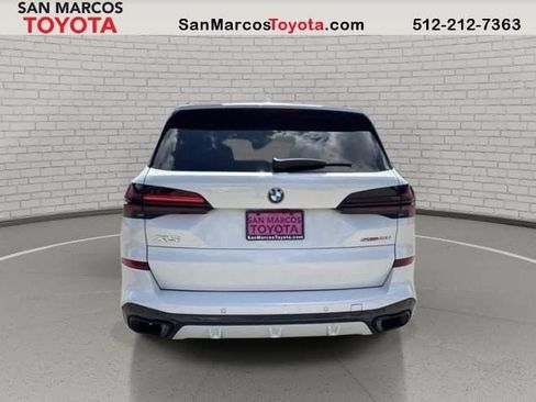 Used 2025 BMW X5 sDrive40i w/ M Sport Package RWD image 5