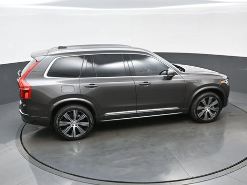 Used 2025 Volvo XC90 B6 Ultra w/ Protection Package image 39