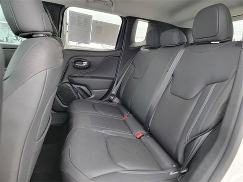 Certified 2023 Jeep Renegade Limited image 21