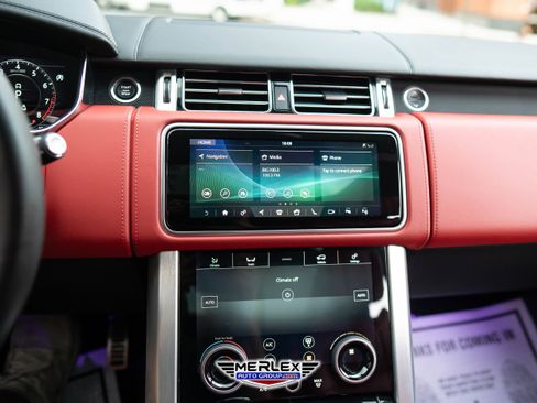 Used 2020 Land Rover Range Rover Autobiography image 31