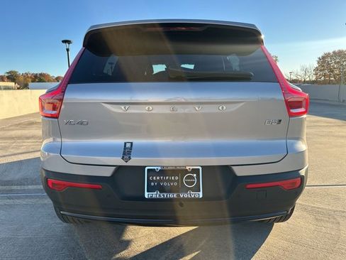 Certified 2025 Volvo XC40 B5 Plus image 7