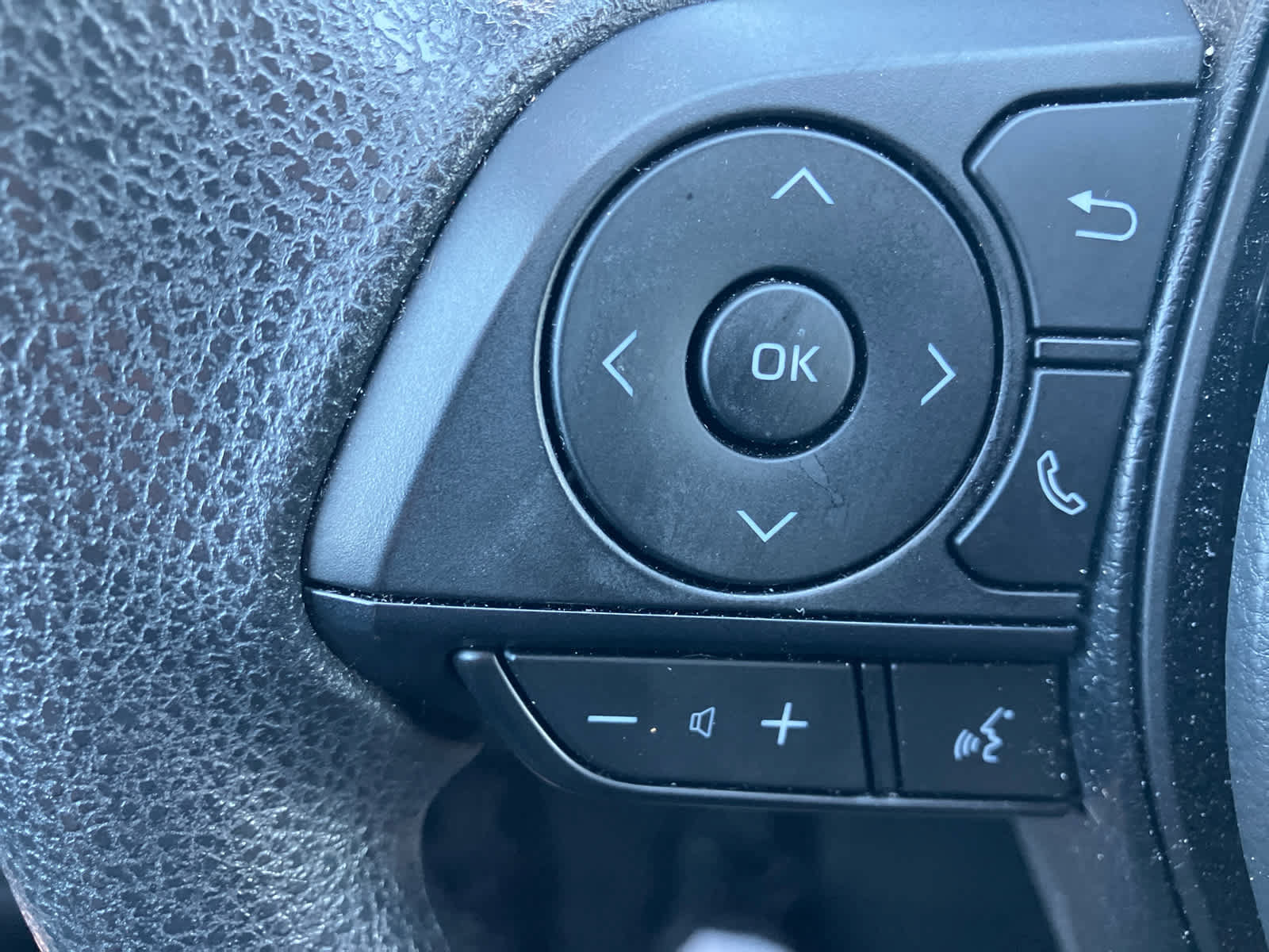 Certified 2025 Toyota RAV4 LE AWD/4WD image 17