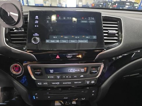 Used 2021 Honda Pilot Black Edition image 12