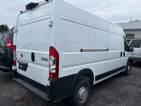 Used 2025 RAM ProMaster 3500 w/ Convenience Group image 6