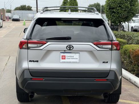 Certified 2025 Toyota RAV4 XLE Premium FWD image 6