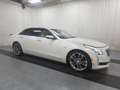 Used 2018 Cadillac CT6 Platinum AWD/4WD image 2