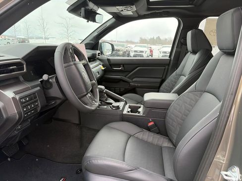 New 2026 Toyota Tacoma TRD Off-Road AWD/4WD image 19