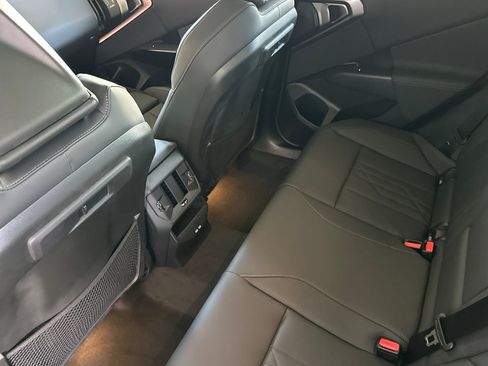 New 2026 BMW X3 xDrive30i w/ Premium Package AWD/4WD image 11