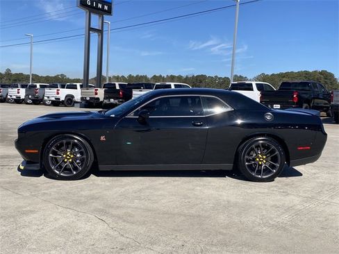 Used 2023 Dodge Challenger R/T Scat Pack w/ Plus Package image 2