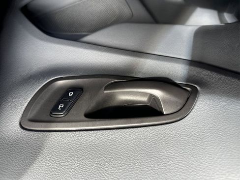 Used 2018 Ford Transit 350 XLT image 30