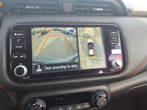 Used 2023 Nissan Kicks SR image 17