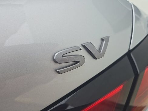 Used 2024 Nissan Altima 2.5 SV FWD image 34