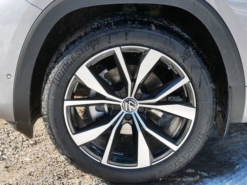 New 2026 Volkswagen Atlas Cross Sport SEL Premium R-Line AWD/4WD image 5