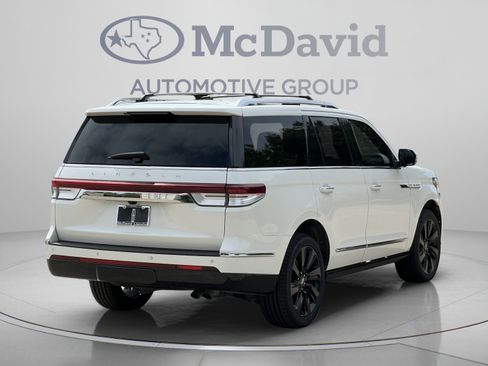 Certified 2024 Lincoln Navigator Reserve AWD/4WD image 7