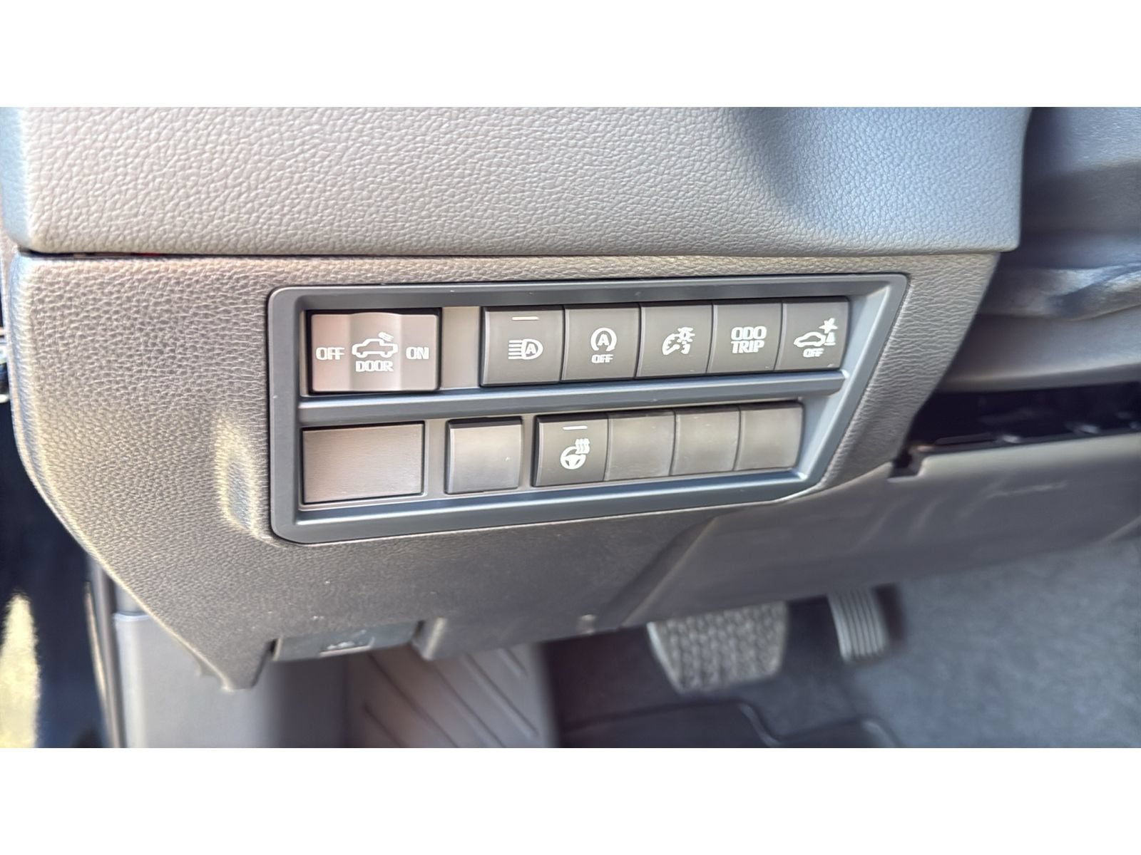 New 2026 Toyota Tundra Limited AWD/4WD image 14