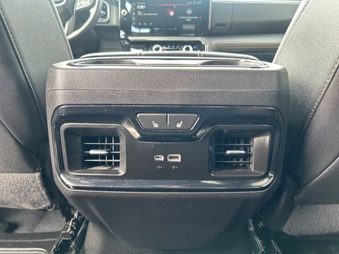 Used 2023 GMC Sierra 1500 AT4 w/ AT4 Premium Package image 16