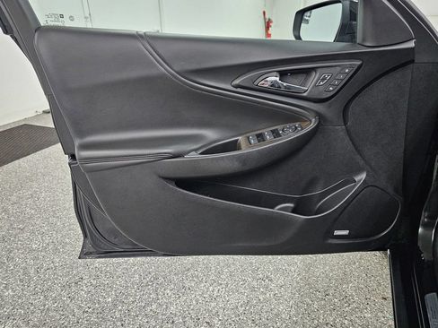 Used 2019 Chevrolet Malibu Premier w/ Sun and Wheel Package FWD image 14