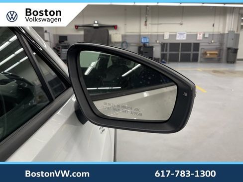 New 2026 Volkswagen Tiguan SE R-Line image 7