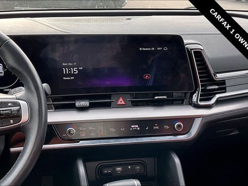 Used 2025 Kia Sportage SX image 9